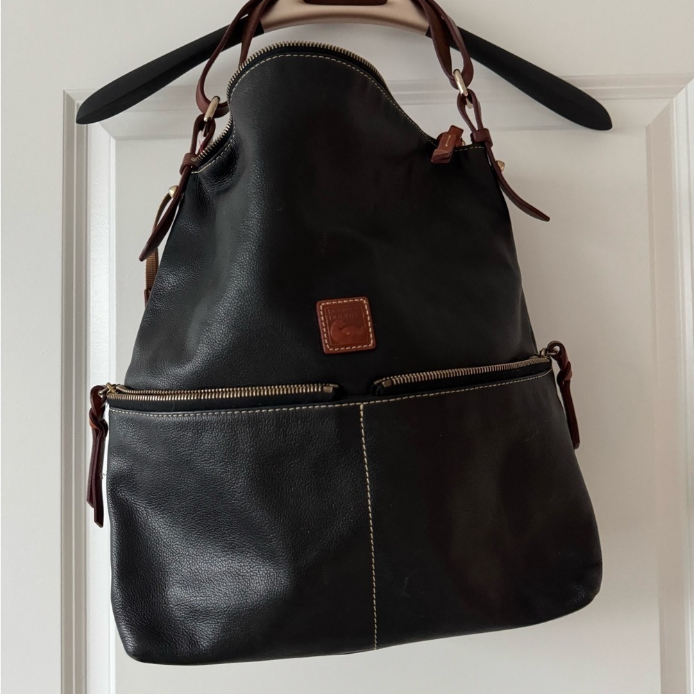 Dooney & Bourke Dillen Large Pocket Sac